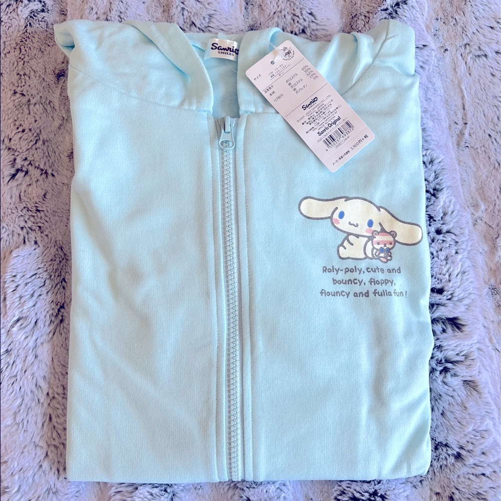 Sanrio Cinnamoroll Zip up Hoodie Size M/L  Authentic